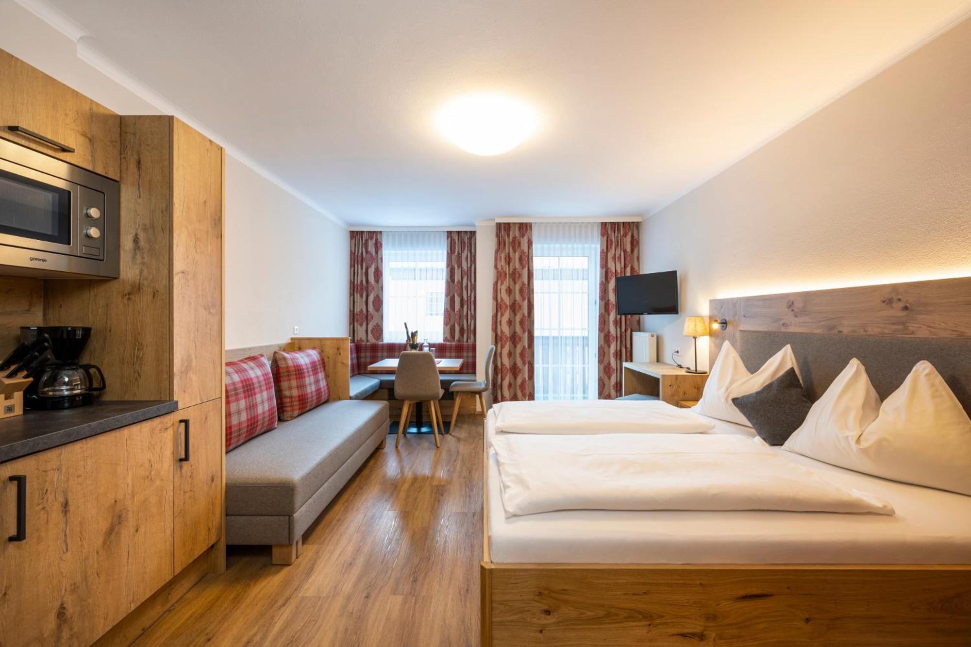 Ferienhotel Gasthof Zur Post Untertauern Exterior photo